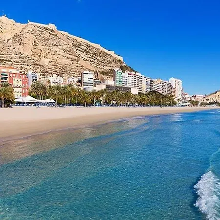 Estudio De Lujo Casaturis En El Corazón De A114 *