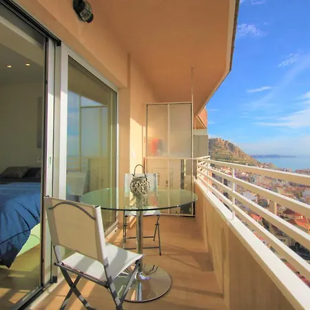 Estudio De Lujo Casaturis En El Corazón De A114