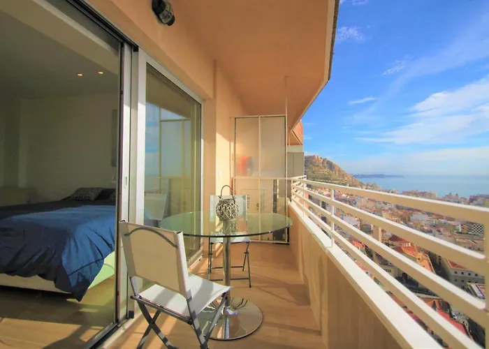 Estudio De Lujo Casaturis En El Corazon De A114